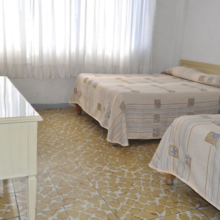 Hotel Viena 伊拉普阿托 外观 照片