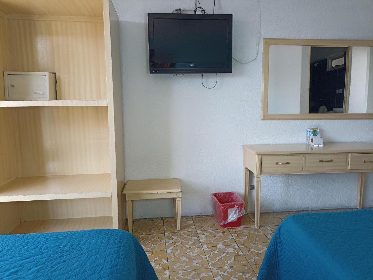 Hotel Viena 伊拉普阿托 外观 照片
